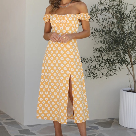 NWT Hello Molly Embrace It All Yellow Floral Midi Dress - Picture 7 of 7